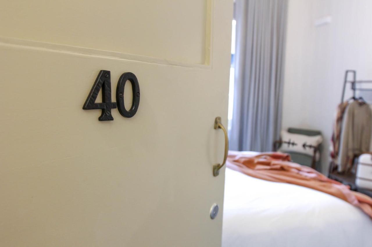 Alpine Hotel, Eat Drink Sleep واربورتون المظهر الخارجي الصورة