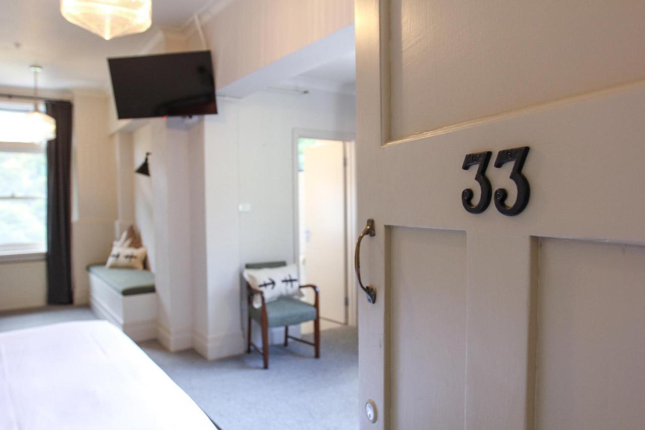 Alpine Hotel, Eat Drink Sleep واربورتون المظهر الخارجي الصورة